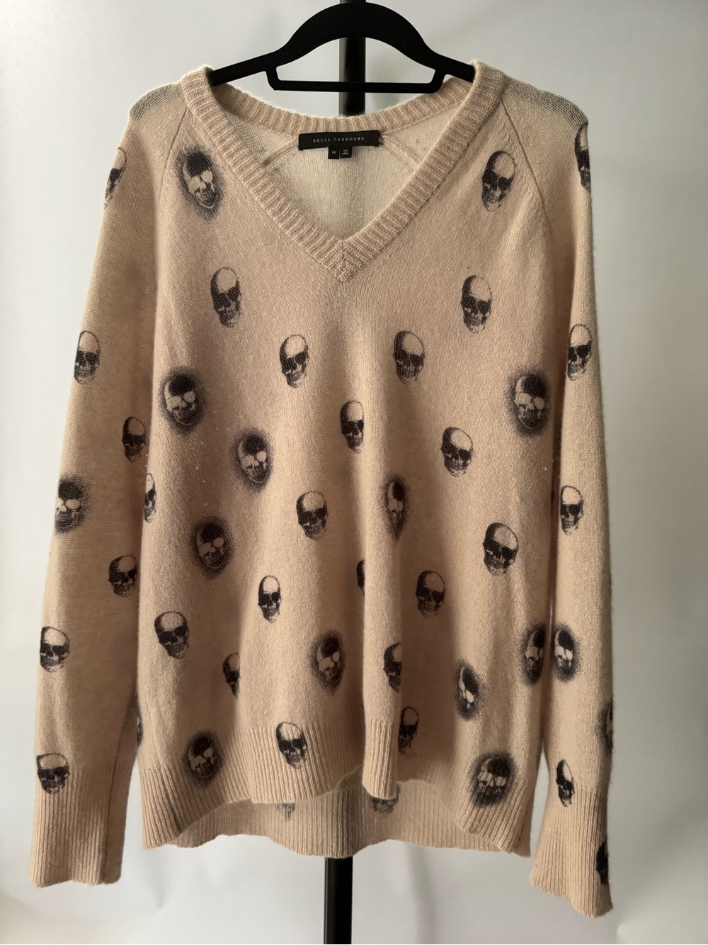 Skull Cashmere Beige V-Neck Skull Print Sweater